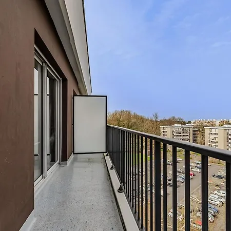 Arago - T2 Avec 1 1 Canape-lit 1 Salle De Bain Merignac (Gironde)