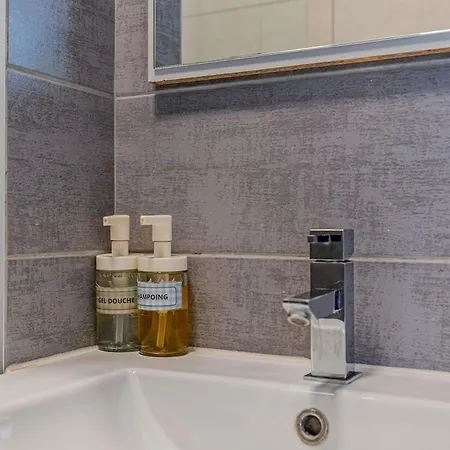 Arago - T2 Avec 1 1 Canape-lit 1 Salle De Bain Apartment